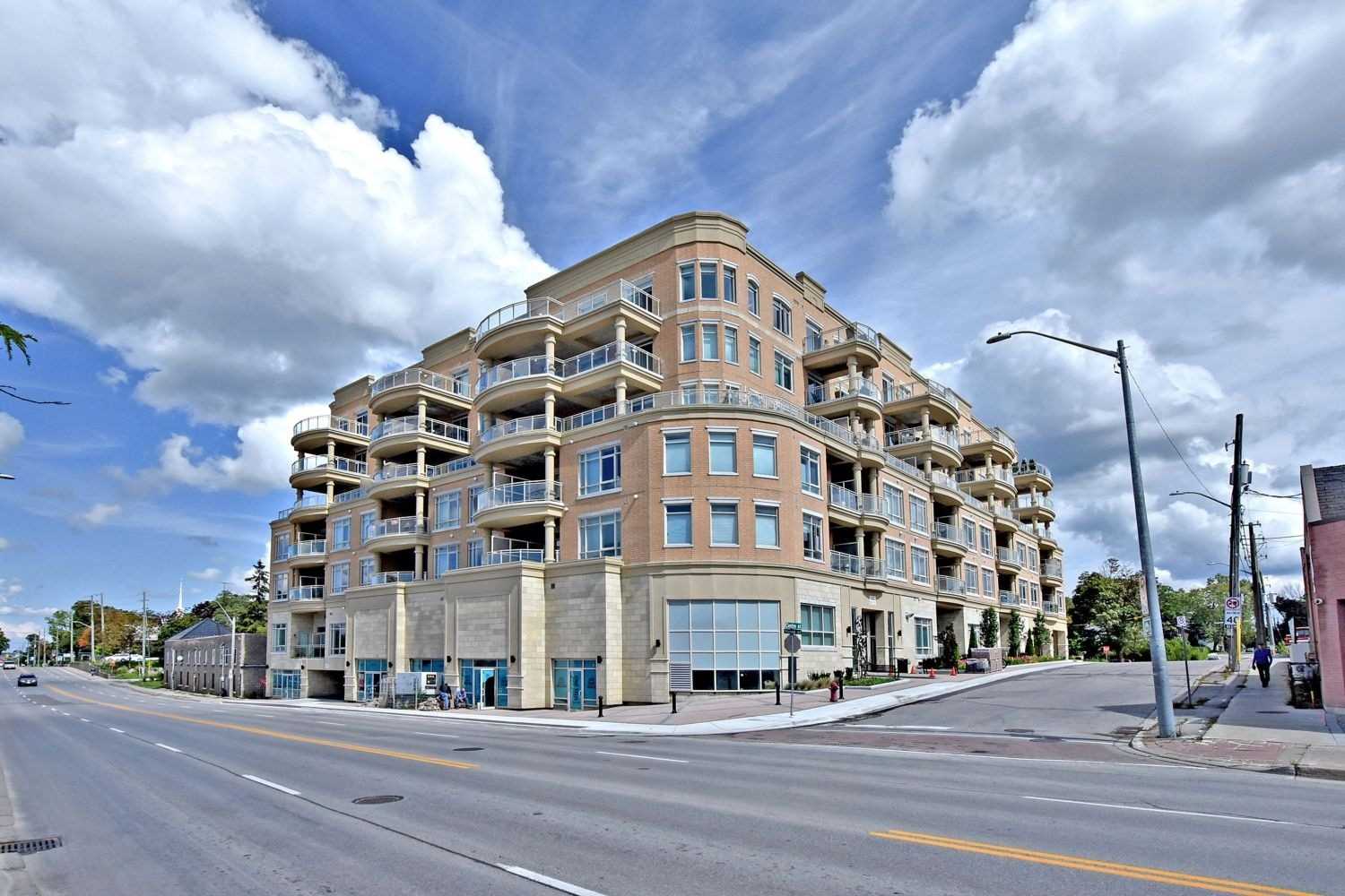 Ph 712-15277 Yonge St  