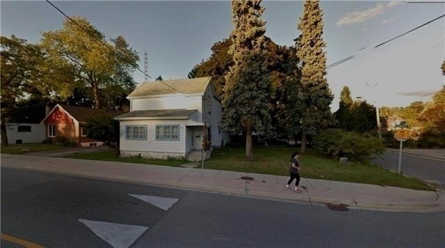 77 Clarence St  