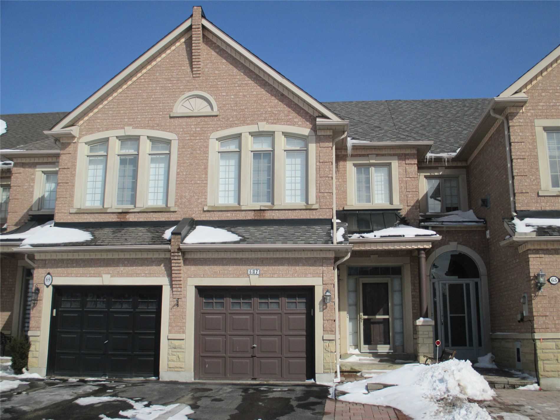 67 Kingsbridge Circ  