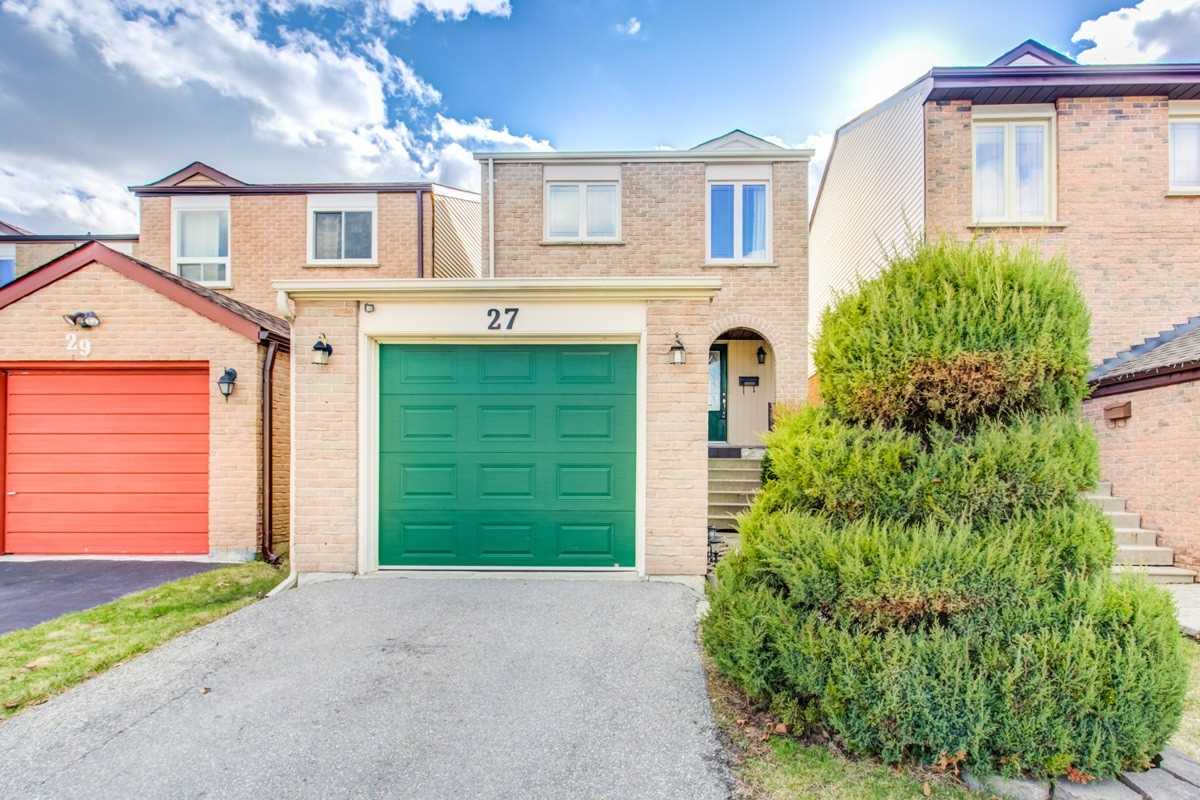 27 Riviera Dr  