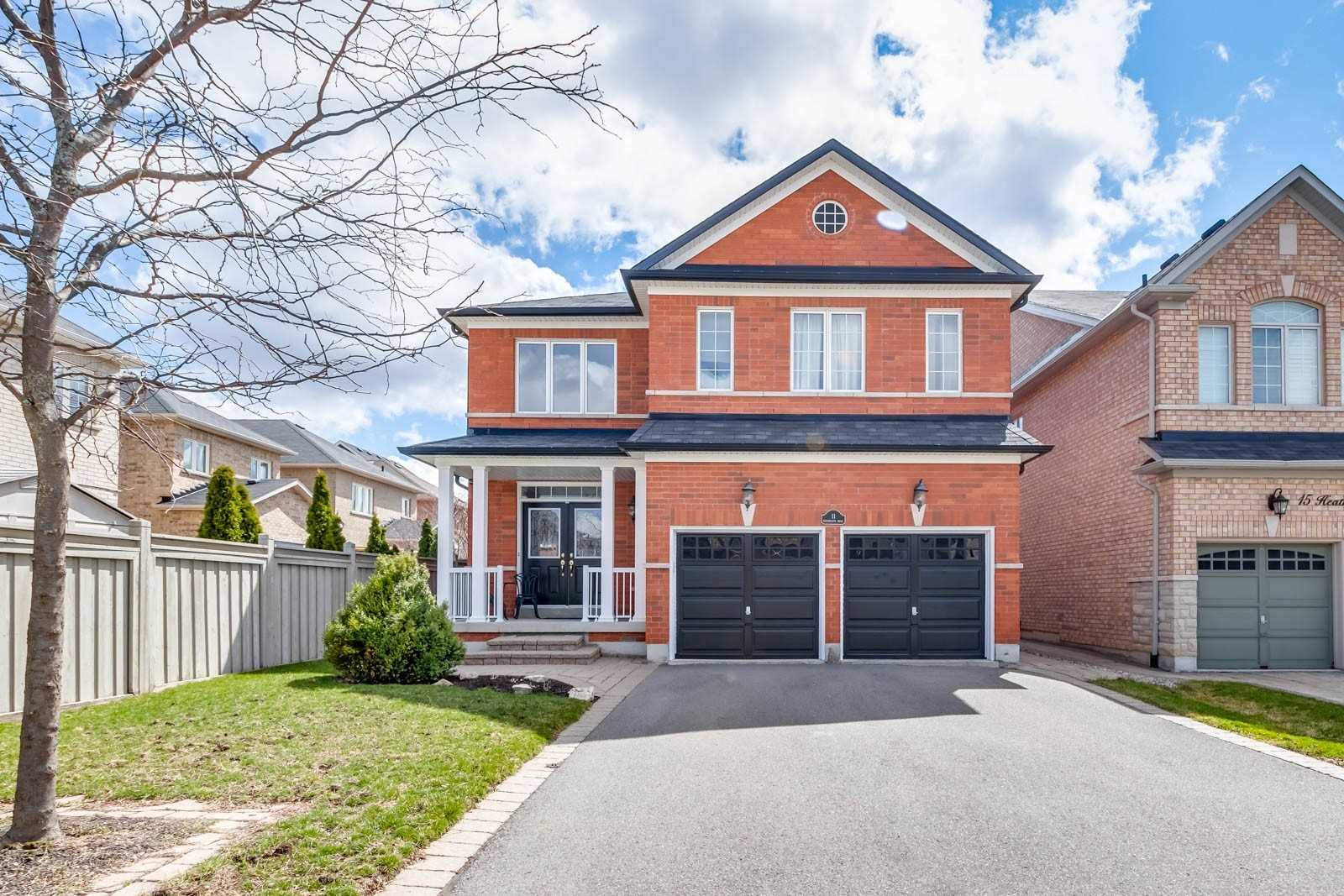 11 Heathcliffe Dr  