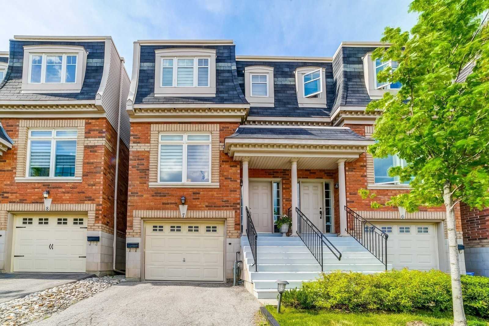 7-8032 Kipling Ave  