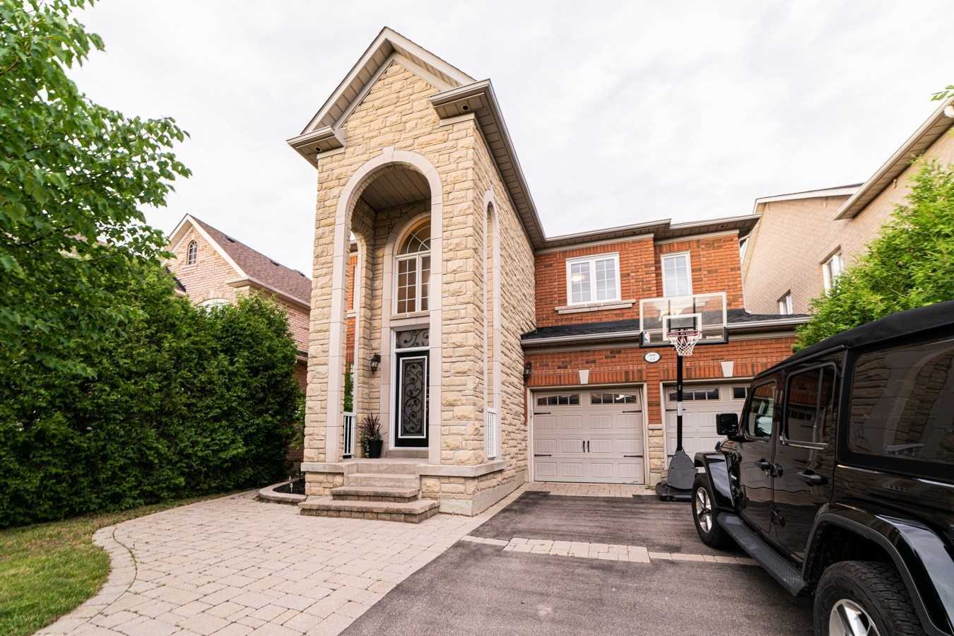 77 Daphnia Drive  
