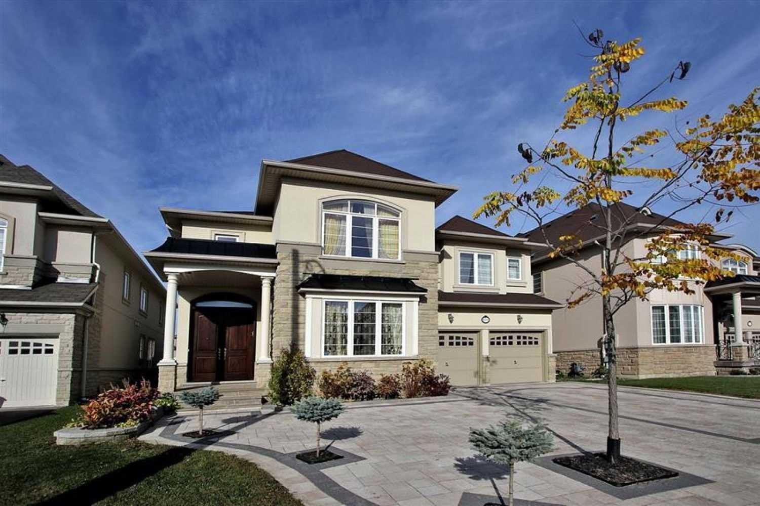 166 Sir Stevens Dr  