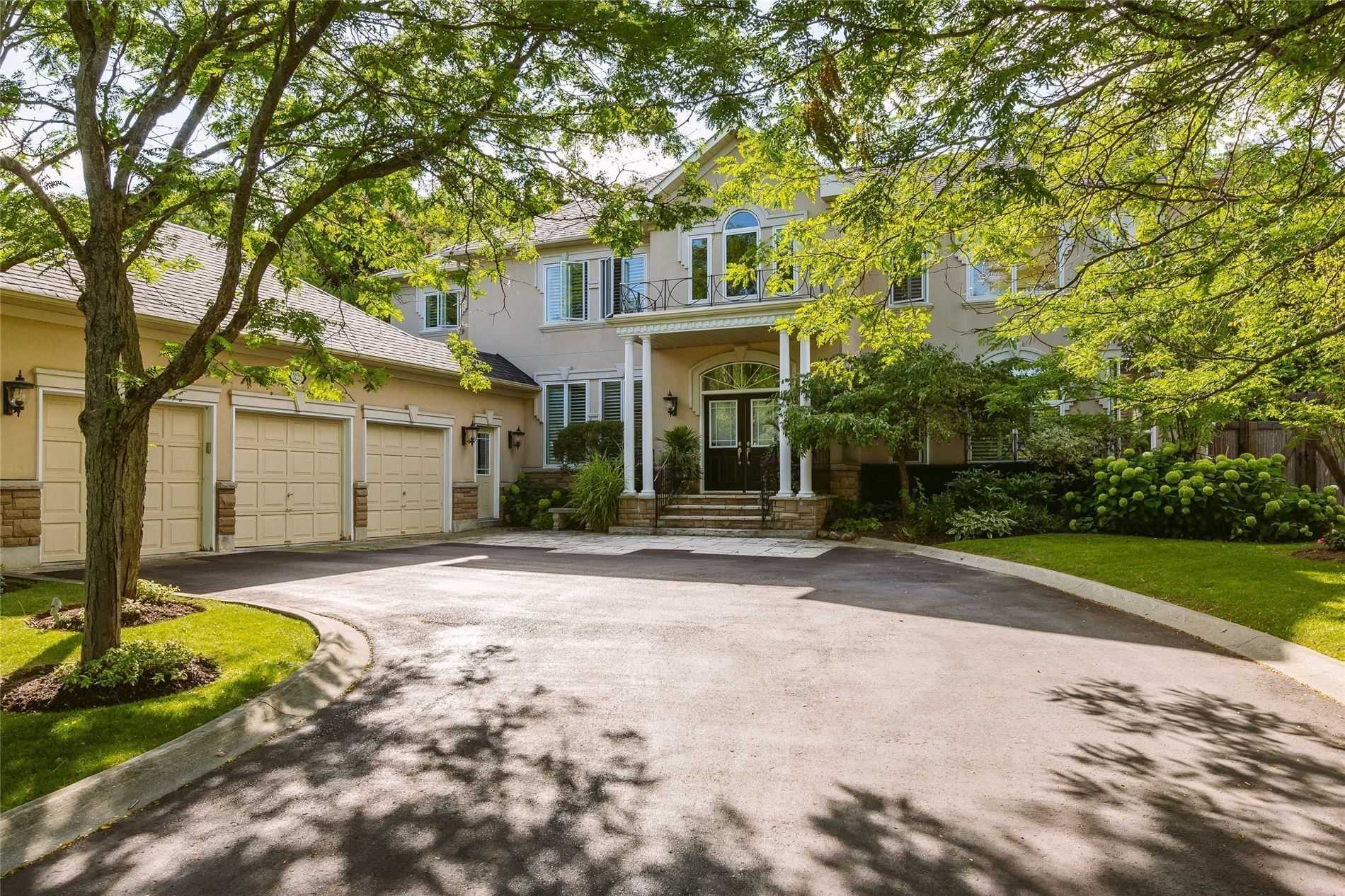 326 Laurentian Blvd  