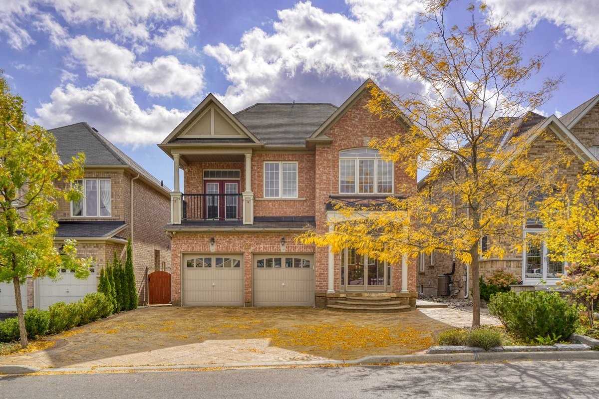 35 Sir Sanford Fleming Way  