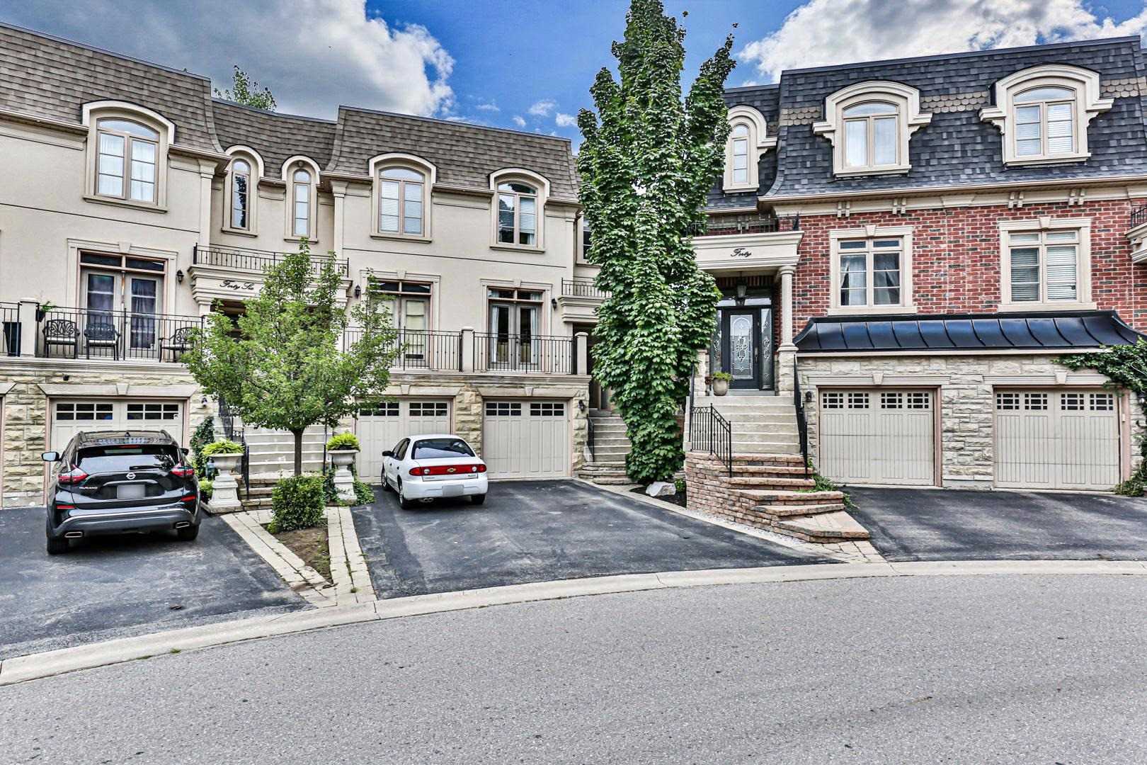 42 Golden Spruce Ln  