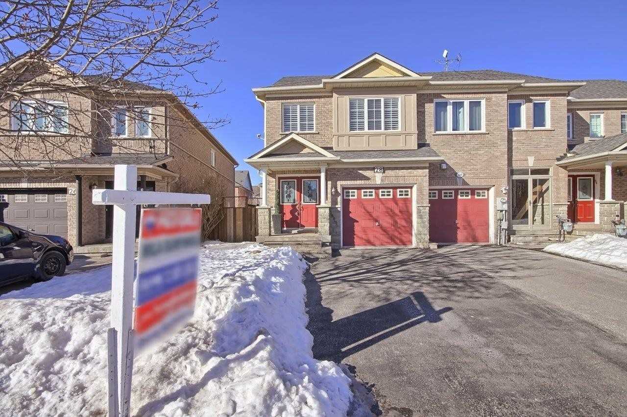 28 Benjamin Hood Cres Cres  