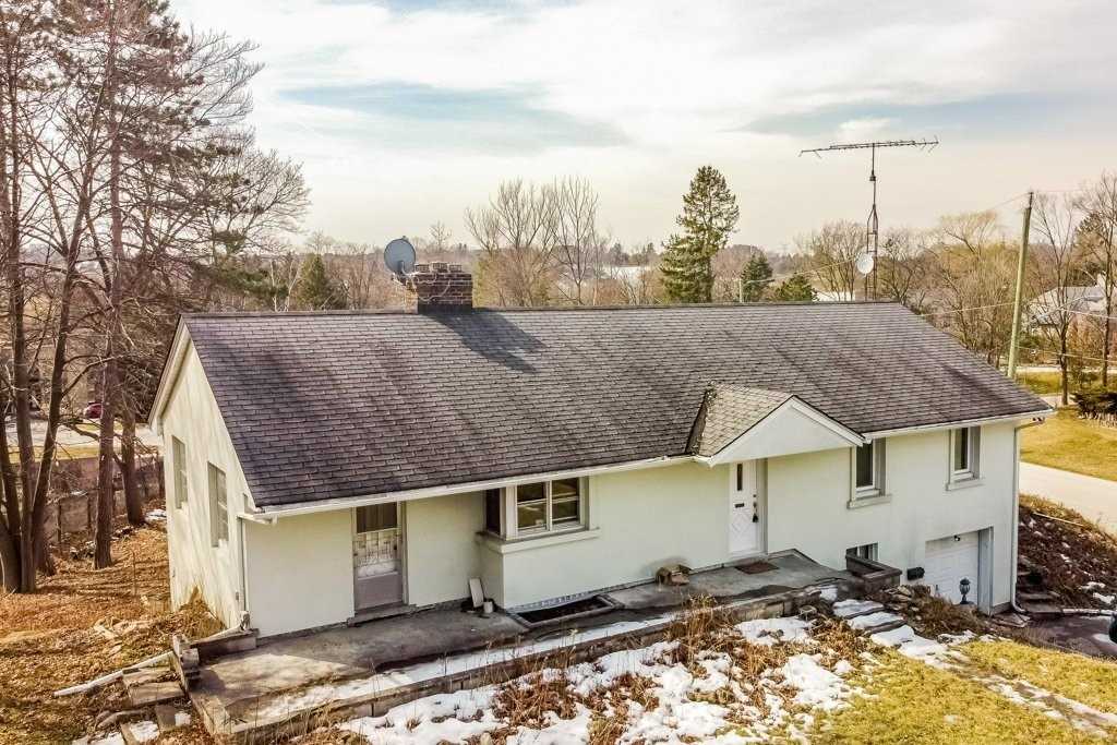 37 Riverside Blvd  