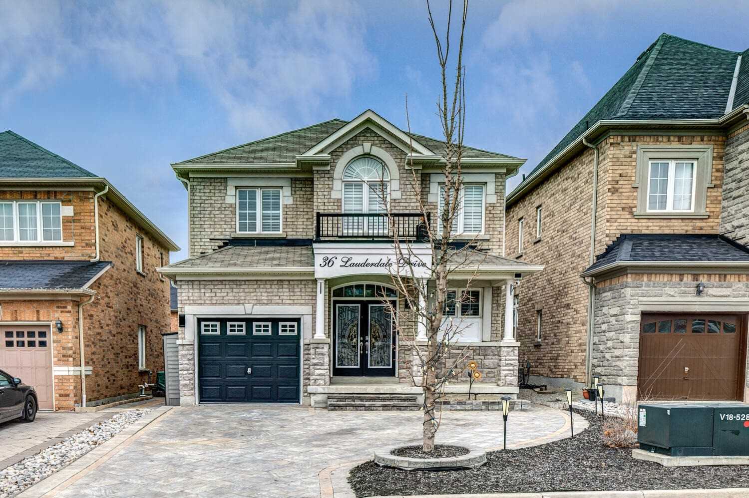 36 Lauderdale Drive, Vaughan, ON, L6A 4G8