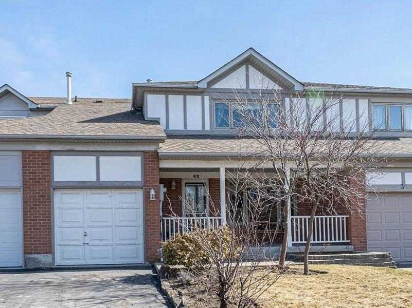 42 Carron Ave  