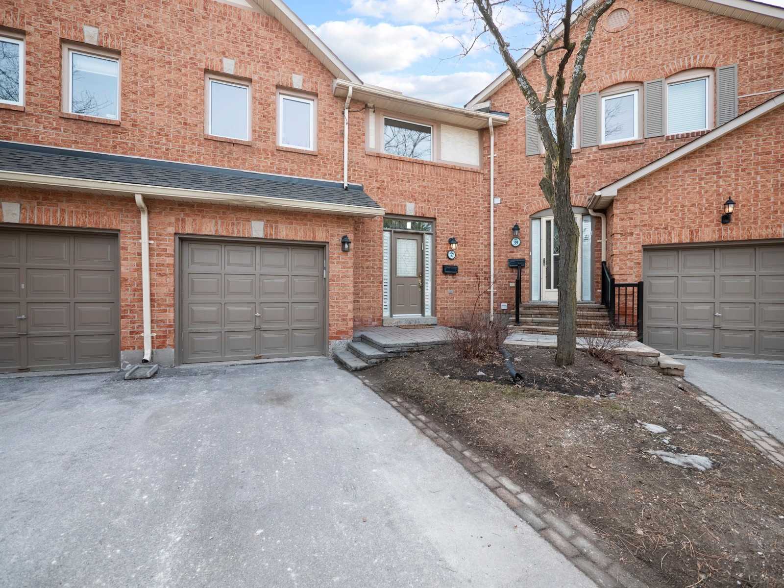 37 Beaumont Pl S  