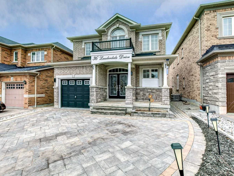 36 Lauderdale Drive, Vaughan, ON, L6A 4G8