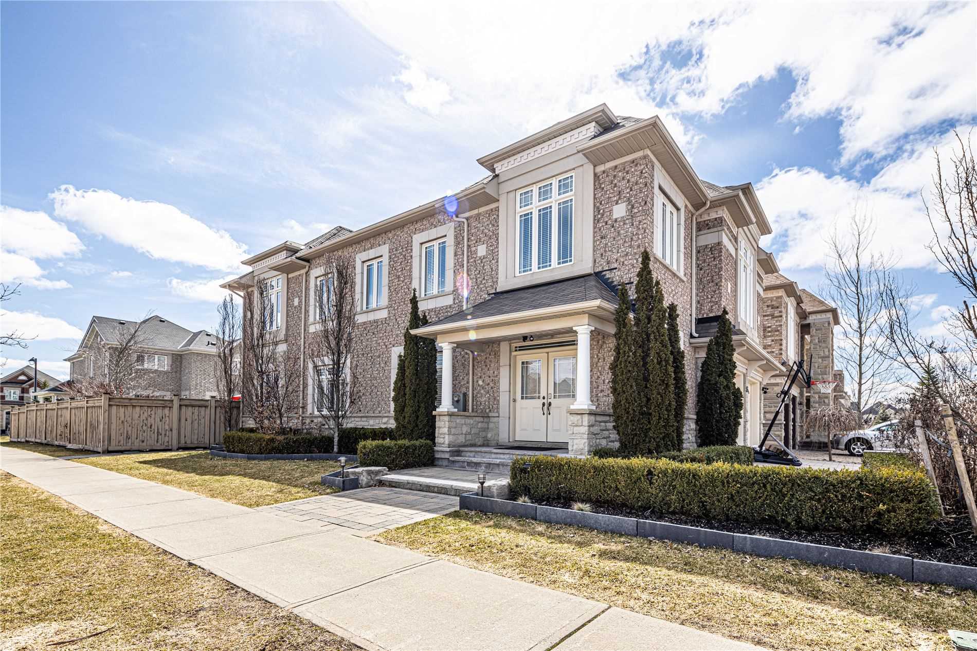 53 Aegis Dr  