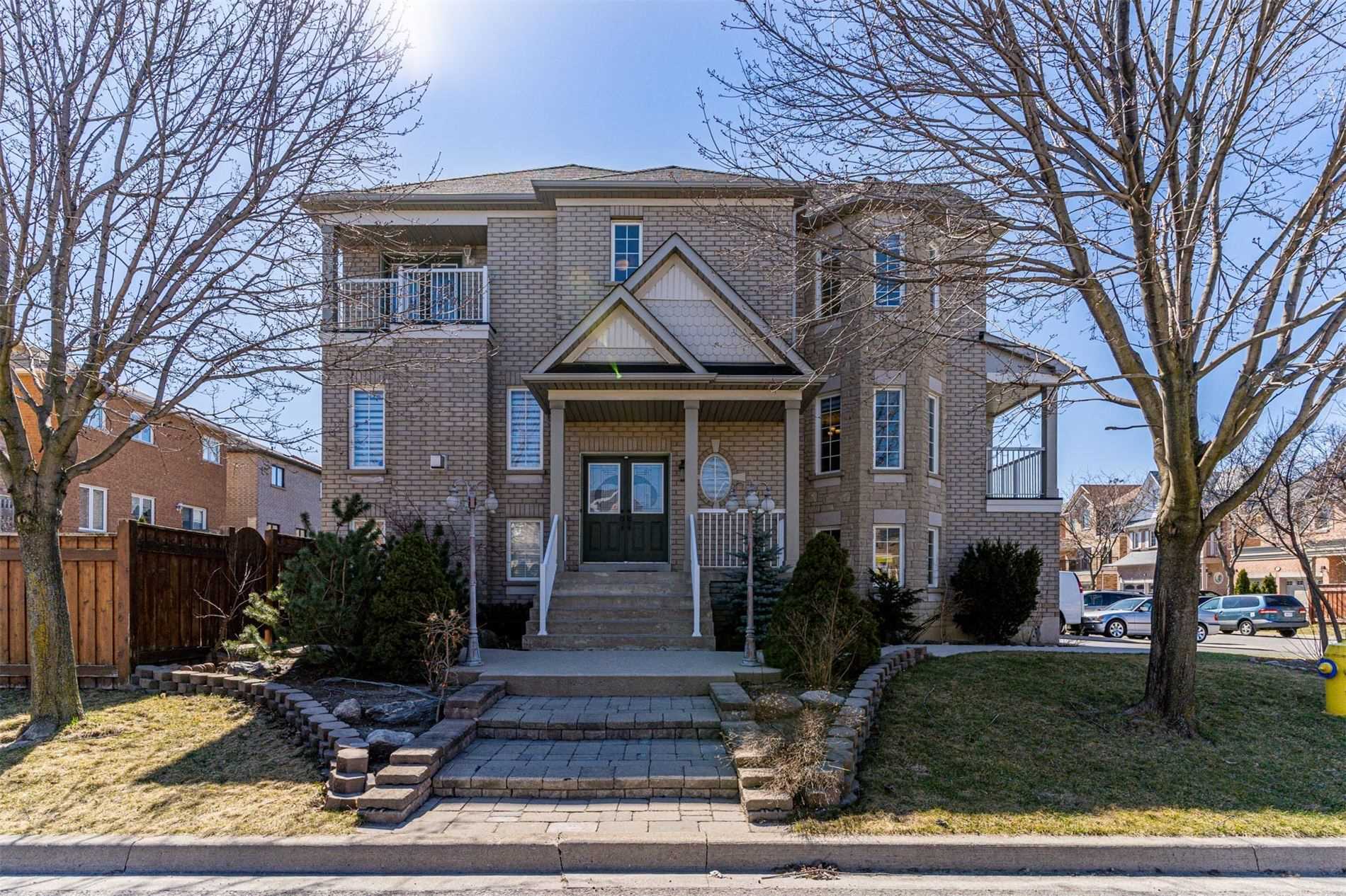 53 Gina Dr  