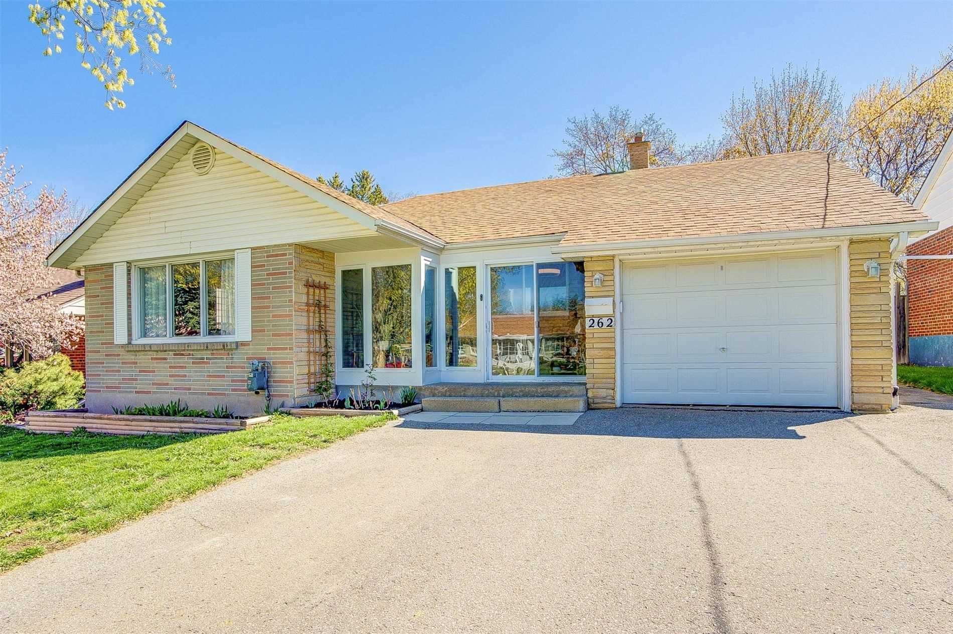262 Kathryn Crescent, Newmarket, ON, L3Y 1M2