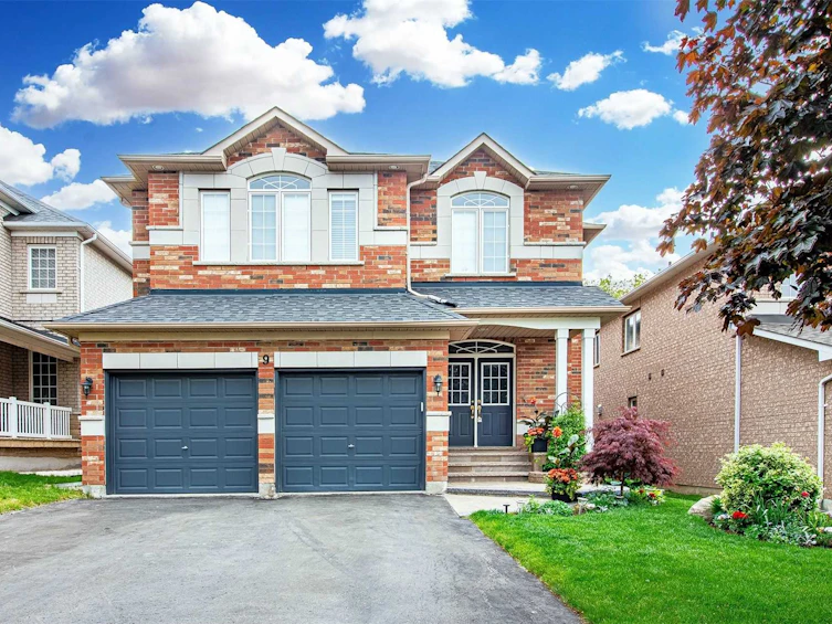 9 Geranium Court, Richmond Hill, ON, L4C 7M7