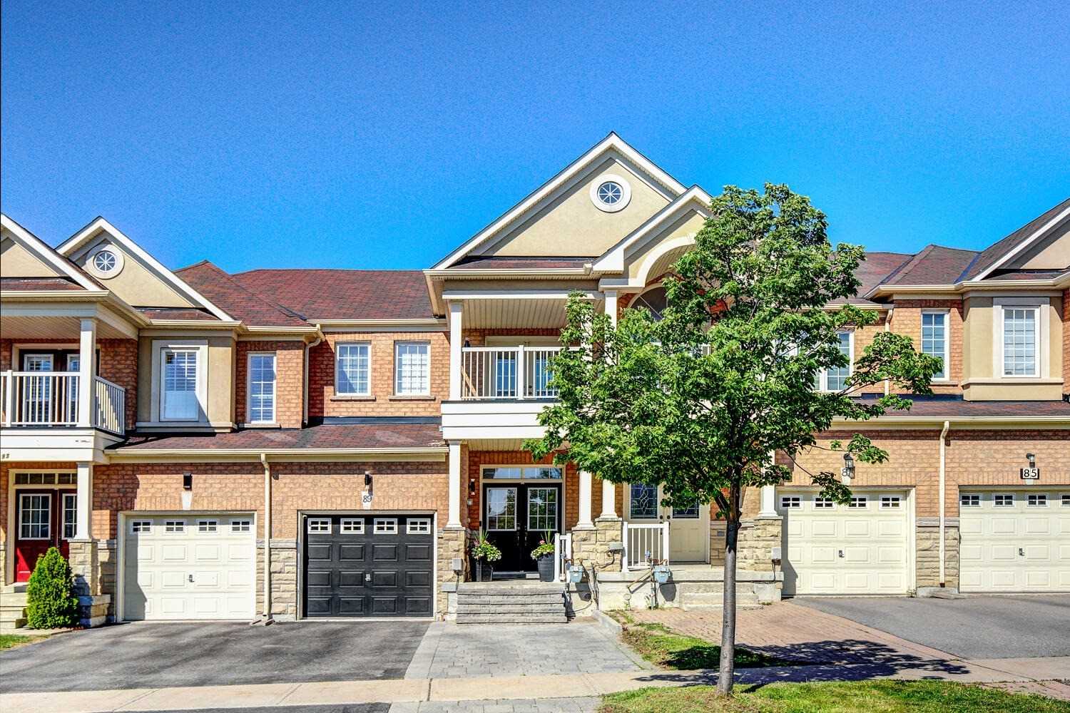 89 White Beach Crescent, Vaughan, ON, L6A 4K6