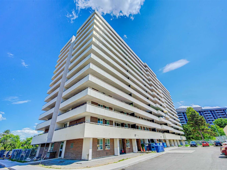 804-80 Inverlochy Boulevard, Markham, ON, L3T 4P3
