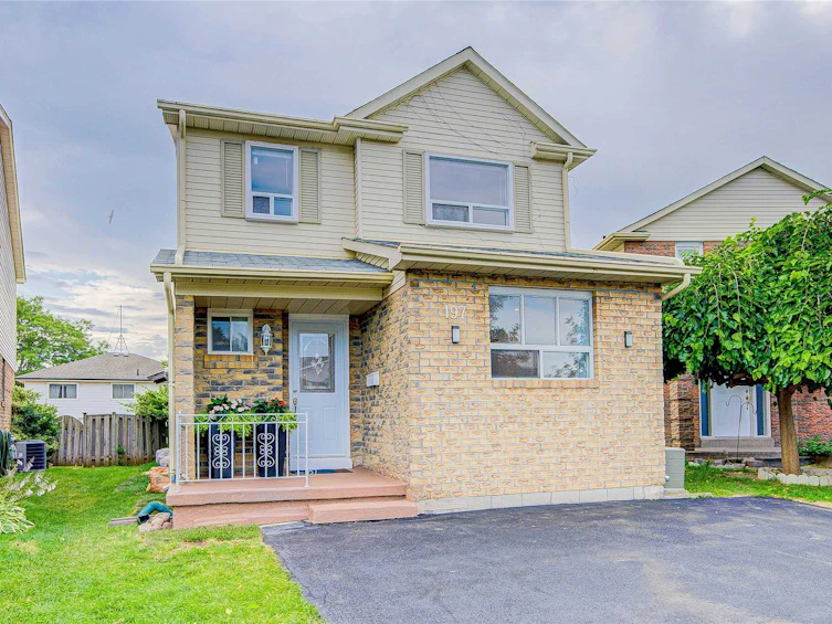 197 Lisa Crescent, Vaughan, ON, L4J 2N2