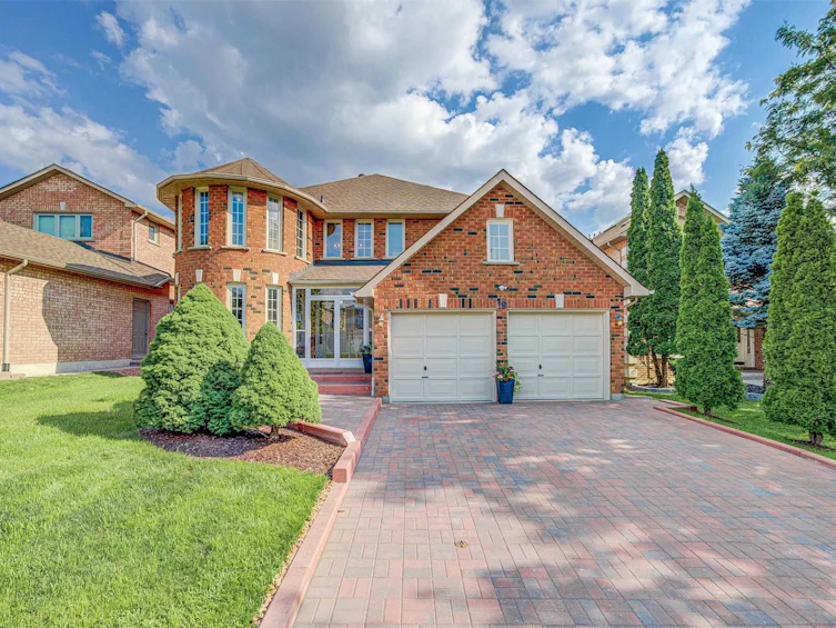 19 Fanshawe Drive, Richmond Hill, ON, L4B 1R1