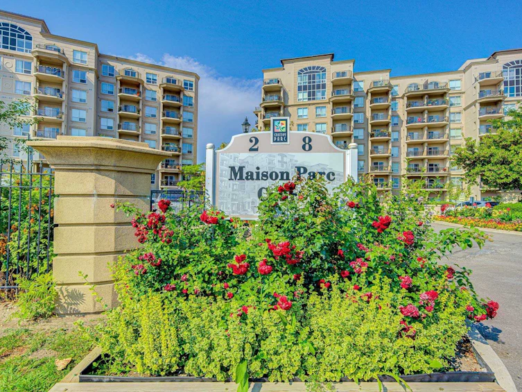 303-2 Maison Parc Court, Vaughan, ON, L4J 9K4
