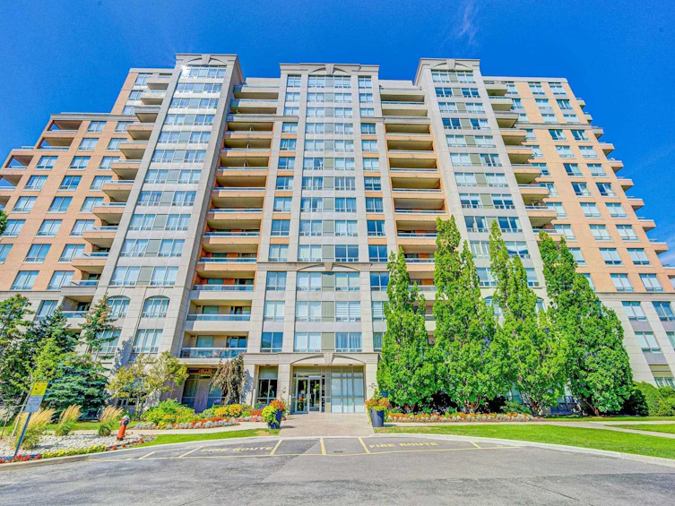 306-29 Northern Heights Drive, Richmond Hill, ON, L4B 4L8