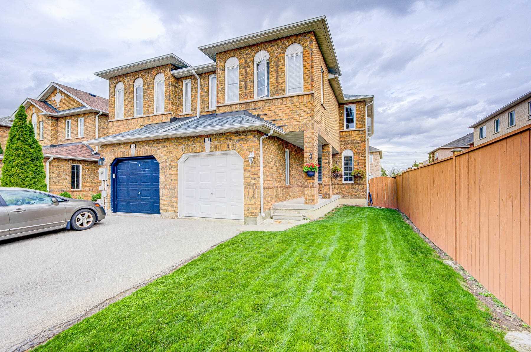11 Piazza Crescent, Vaughan, ON, L4H 2C8