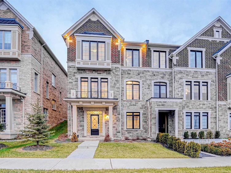 7 Via Romano Boulevard, Vaughan, ON, L6A 4Y6