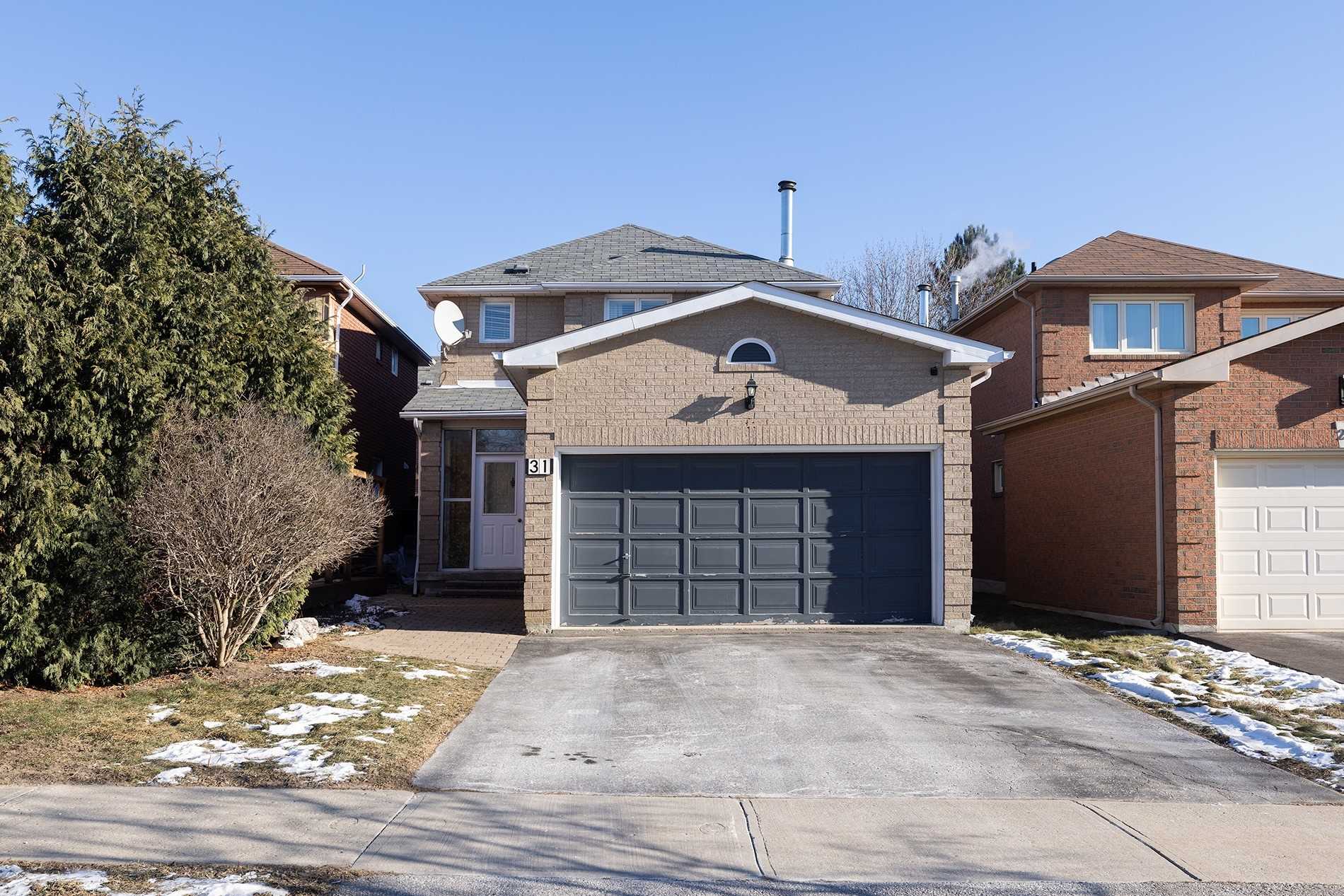 31 Mountbatten Road, Vaughan, ON, L4J 8A5