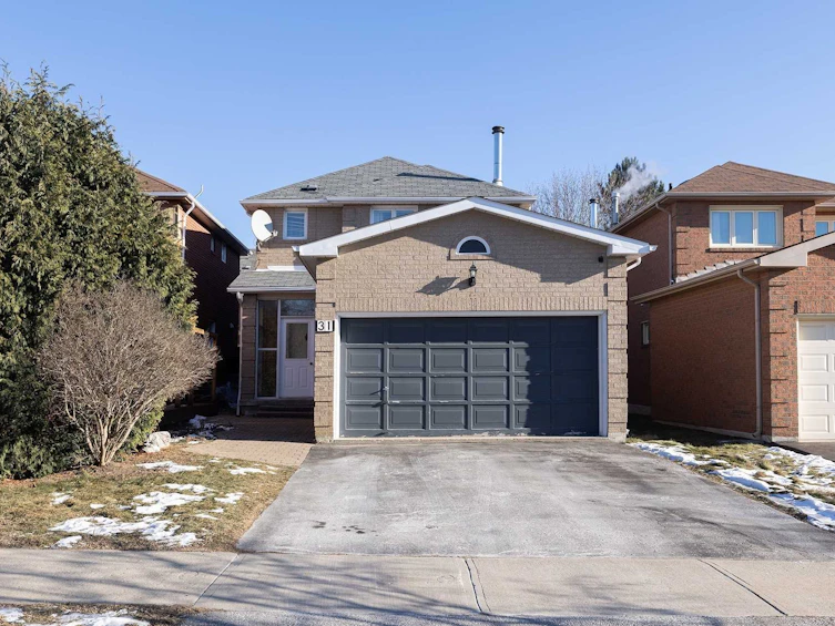 31 Mountbatten Road, Vaughan, ON, L4J 8A5