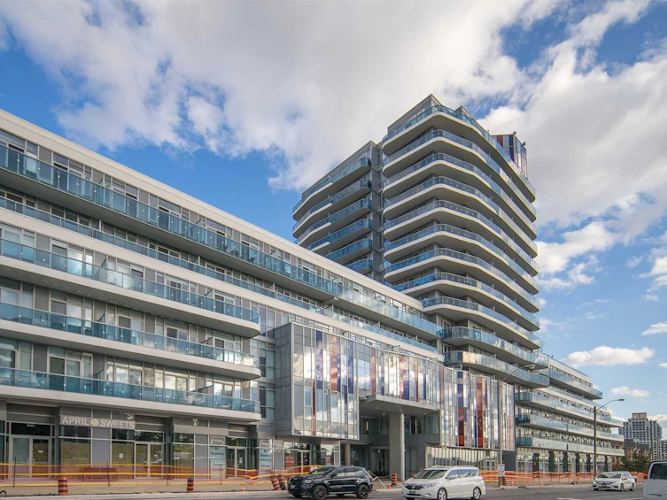 528-9471 Yonge Street, Richmond Hill, ON, L4C 0Z5