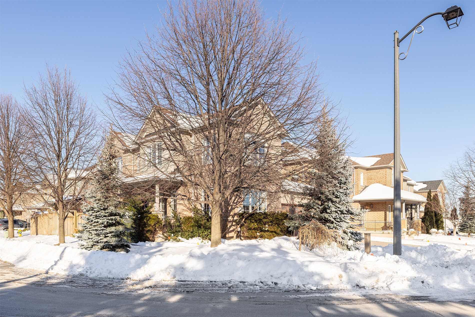 64 Keegan Crescent, Vaughan, ON, L4H 2J5