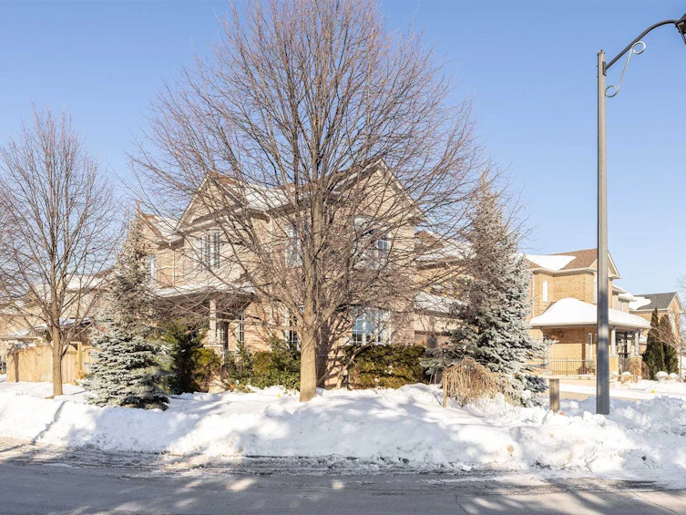64 Keegan Crescent, Vaughan, ON, L4H 2J5