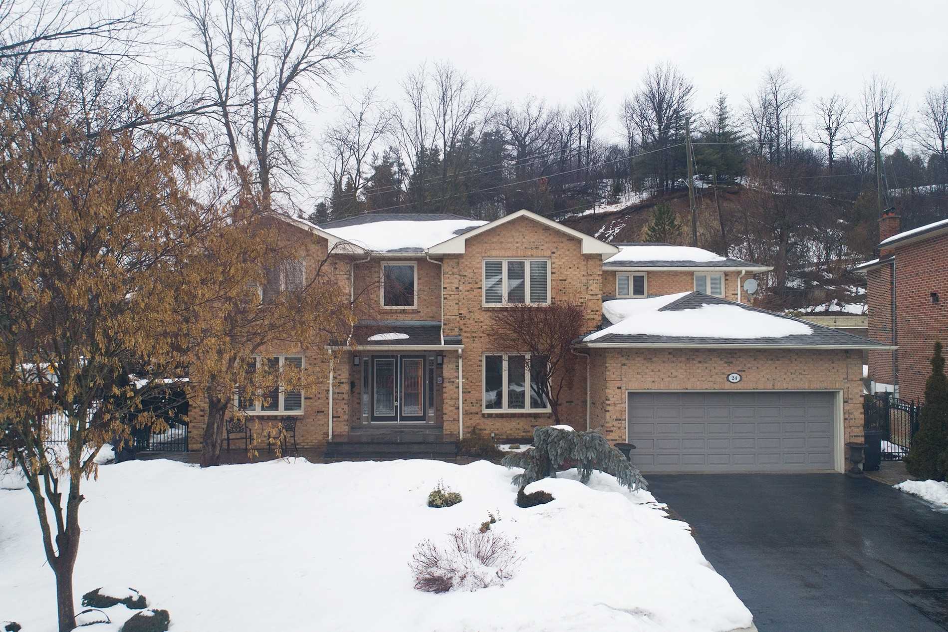 24 Woodview Road, Vaughan, ON, L4L 2V2