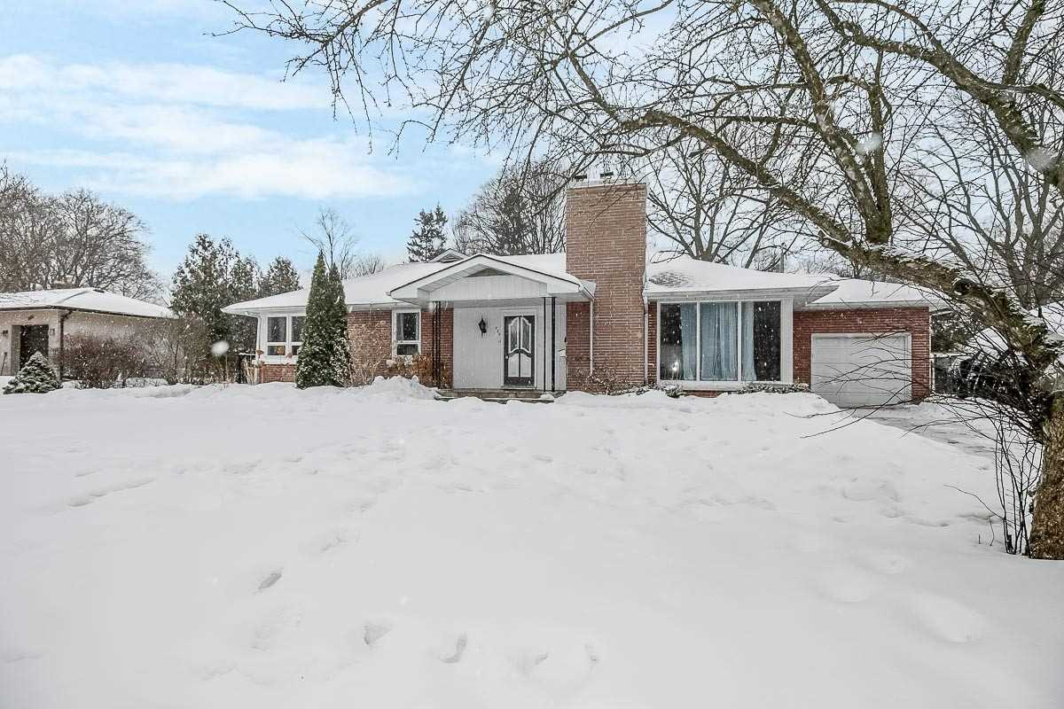 220 Millard Avenue, Newmarket, ON, House For Sale REW