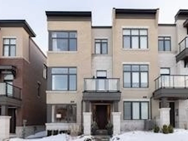 581 Marc Santi Boulevard, Vaughan, ON, L6A 4Z8