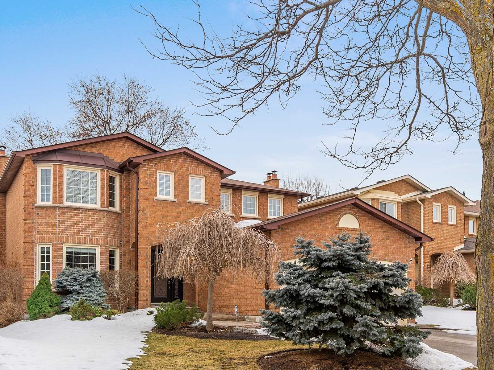 11 Quarry Stone Drive, Markham, ON, L3P 6N5