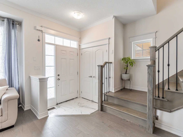 44 Robert Baldwin Boulevard, East Gwillimbury, ON, L9N 0L6