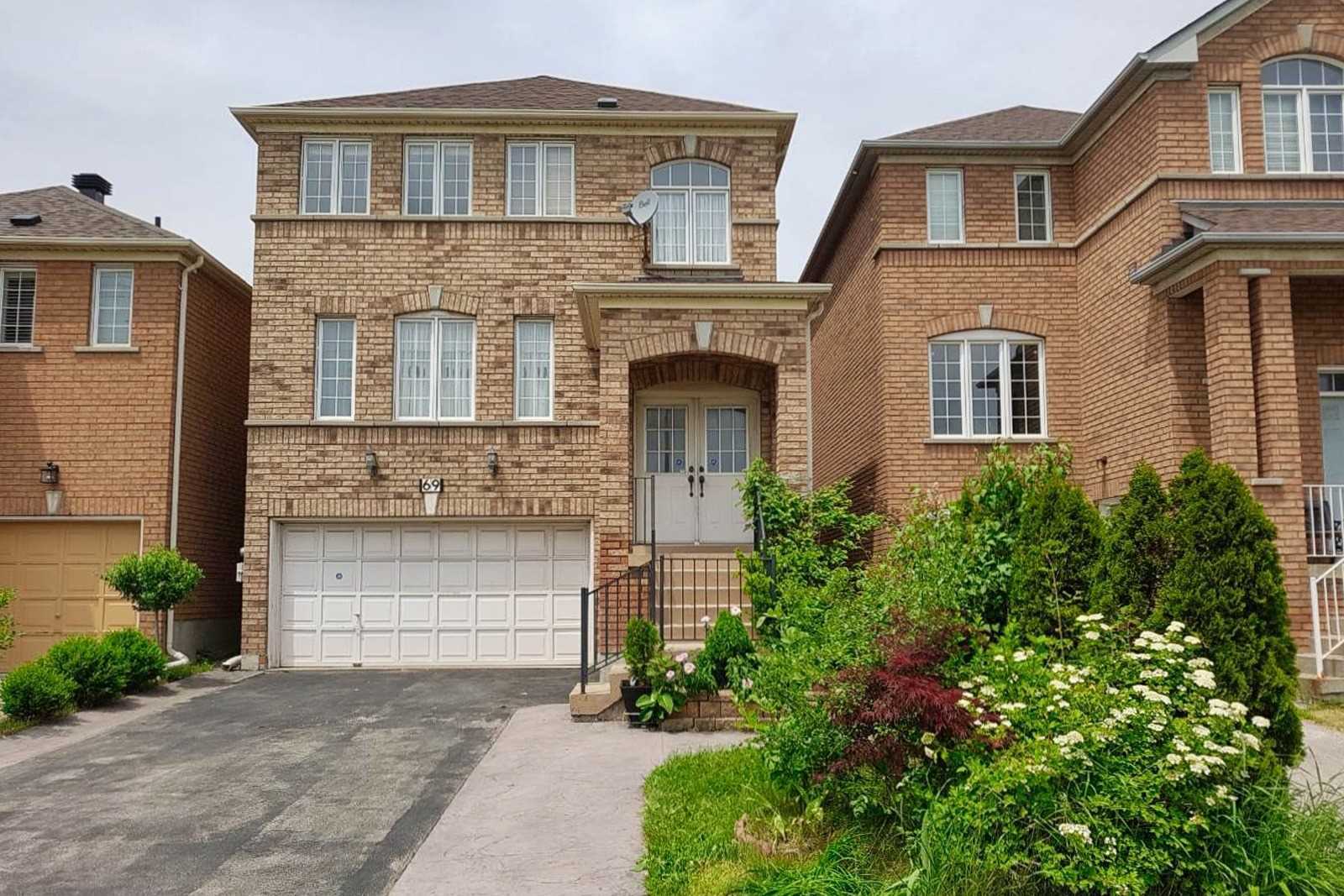 69 Yellowood Circ, Vaughan, ON, L4J 8M1