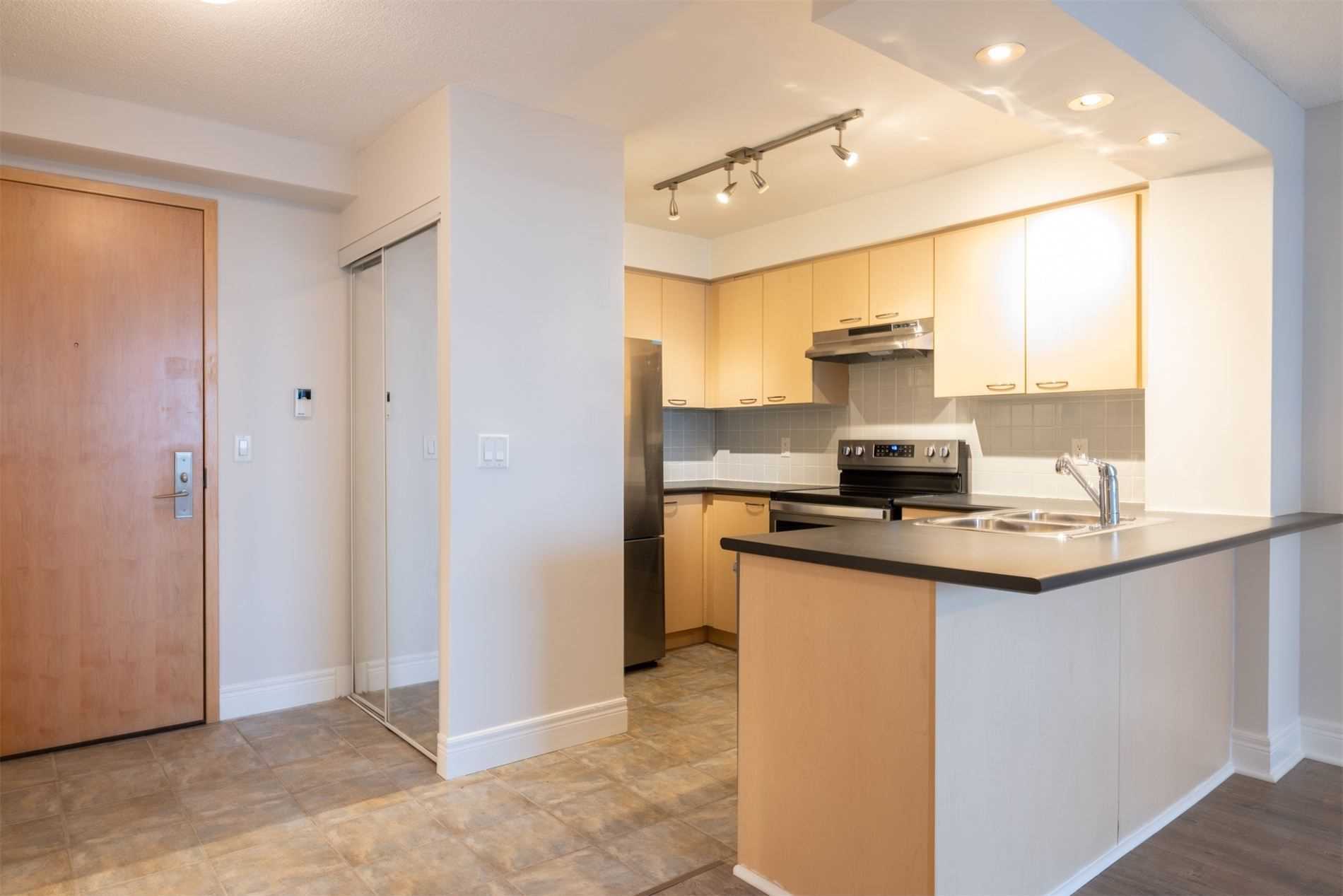 508-62 Suncrest Boulevard, Markham, ON, L3T 7Y6