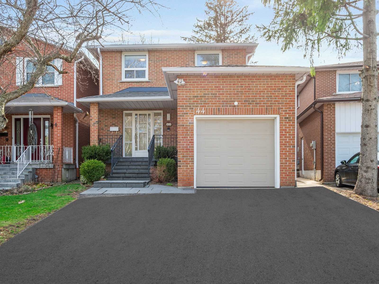 44 Charnwood Place, Markham, ON, L3T 5H3
