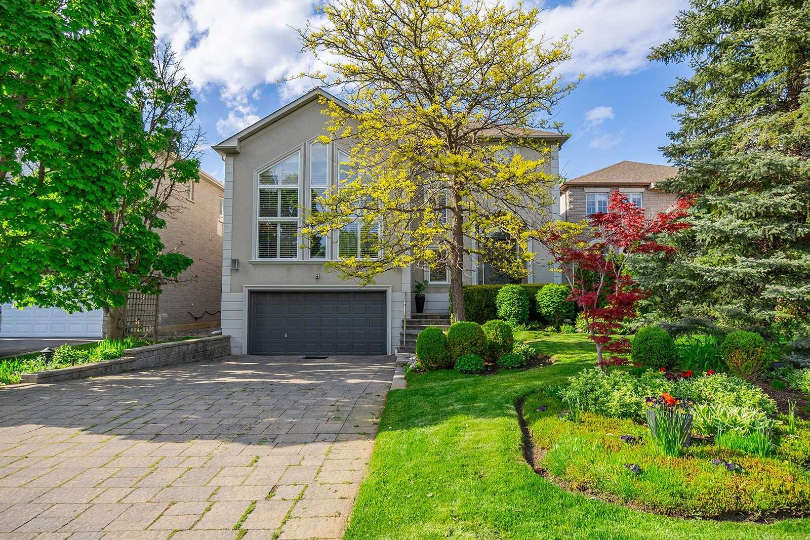 172 Lawrie Road, Vaughan, ON, L4J 8N1