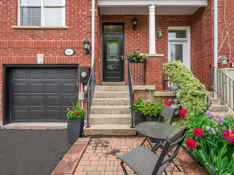 567 Bondi Avenue, Newmarket, ON, L3Y 8R5