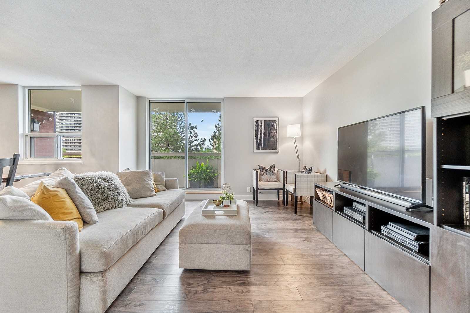610-1 Royal Orchard Boulevard, Markham, ON, L3T 3C2