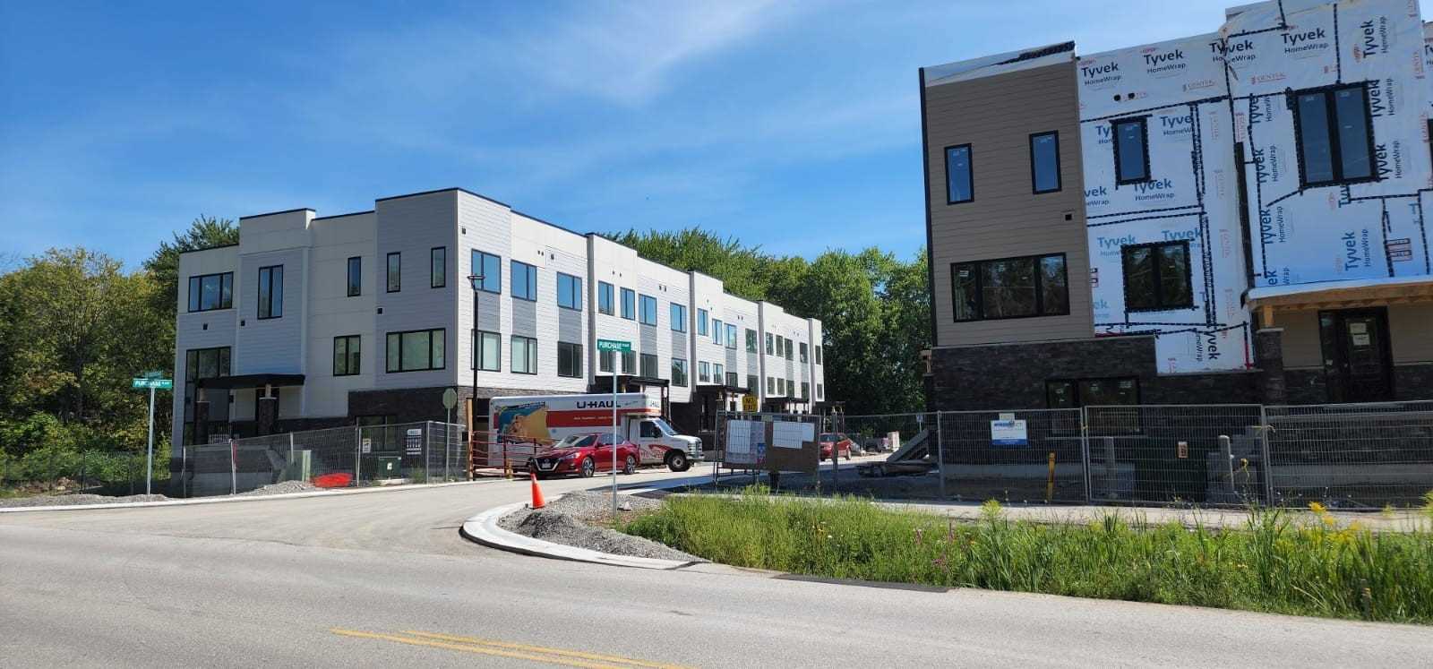 1053 20th Sideroad Road, Innisfil, ON, Townhouse For Sale REW