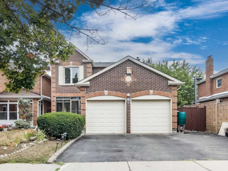 191 Charles Street, Vaughan, ON, L4J 3A2