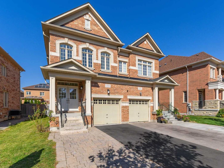 224 Hansard Drive, Vaughan, ON, L4H 0W1