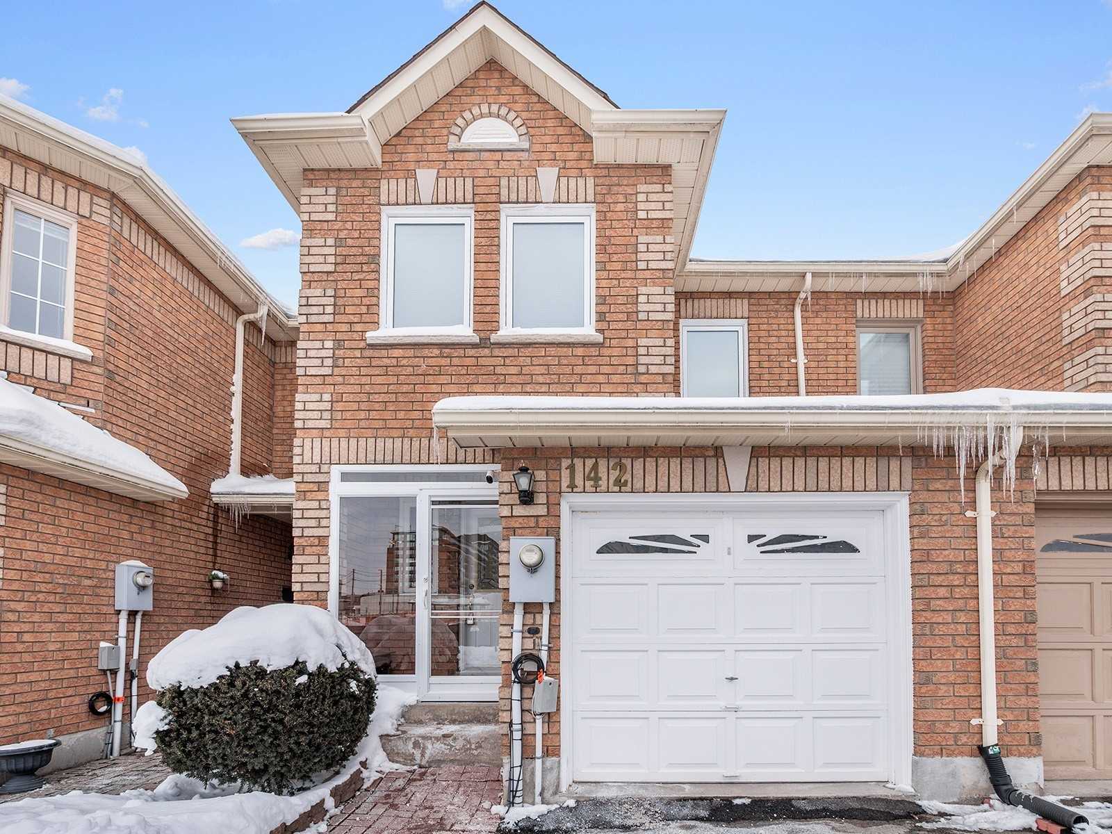 142 Lindenshire Avenue, Vaughan, ON, L6A 2N5