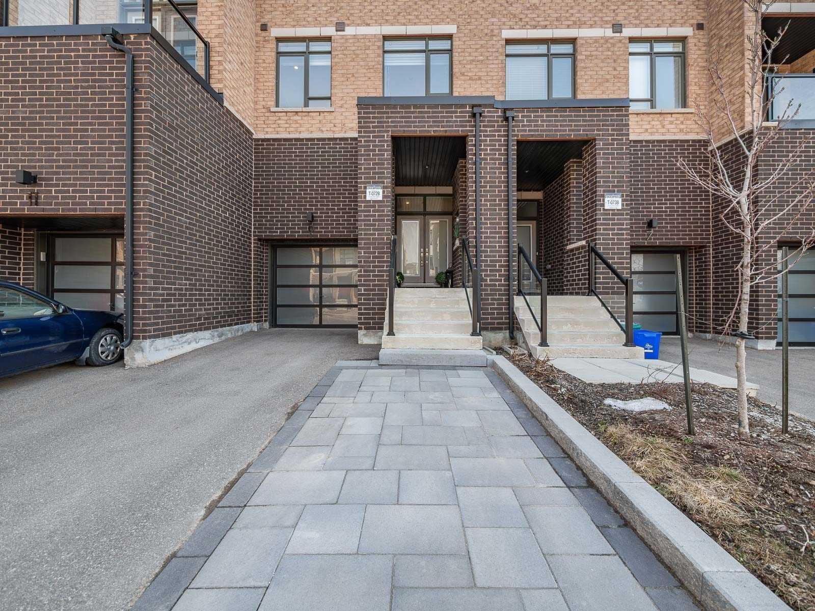 9 Glenngarry Crescent, Vaughan, ON, L6A 4Z4